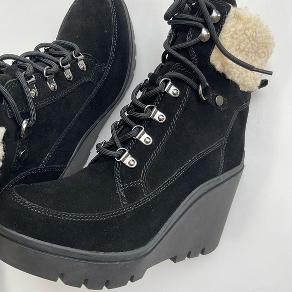 Guess Women’s Taanya Leather Wedge Booties Black Suede Size 8 - Picture 7 of 8